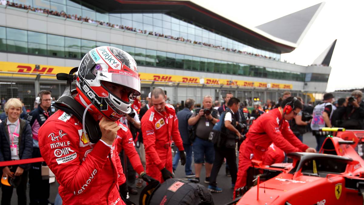 Corriere dello Sport: "Leclerc wie einst Gilles Villeneuve: Der Krieger Charles schafft zwei geniale Überholmanöver. Leclerc gewinnt den Guerrillakampf zwischen Ferrari und Red Bull. Angriffslustig und tödlich in der Verteidigung, Leclerc hat Nerven aus Stahl, er wächst und wächst und hat noch viel Potenzial. Vettel, wie schade! Wieder eine Blamage für Sebastian."