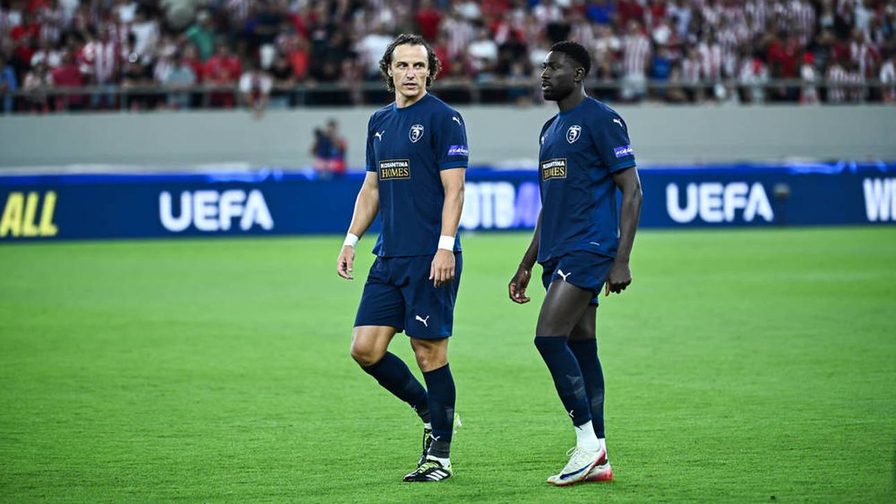 David Luiz (l., mit Derrick Luckassen) spielt seit diesem Sommer für Pafos