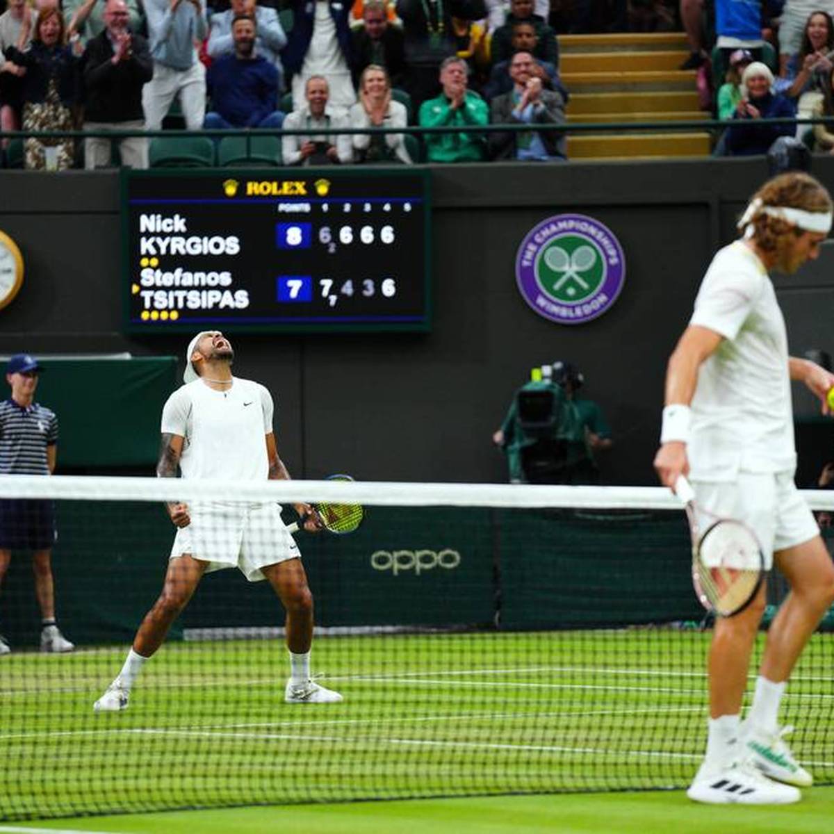 Stefanos Tsitsipas und Nick Kyrgios wurden nach ihrem hitzigen Drittrundenduell in Wimbledon zu Geldstrafen verurteilt.