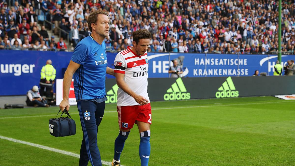 Nach zweiminütiger Behandlungspause versucht's Müller noch einmal - doch wenig später muss er ausgewechselt werden. Bitterer geht's nicht