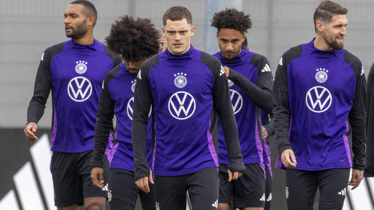 Florian Wirtz (M.) beim DFB-Abschlusstraining