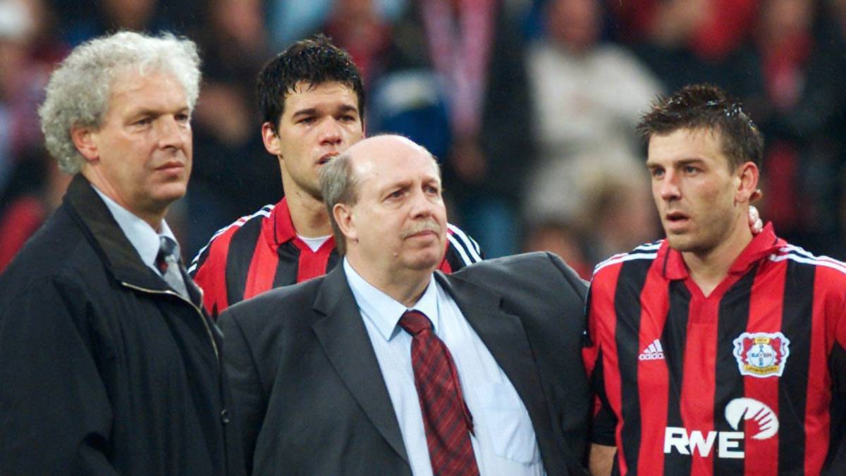 Während Bayern nur Dritter wurde, schrieb Bayer traurige Geschichte. Mit Niederlagen im Finale der Champions League und des DFB-Pokals war "Vizekusen" in aller Munde 