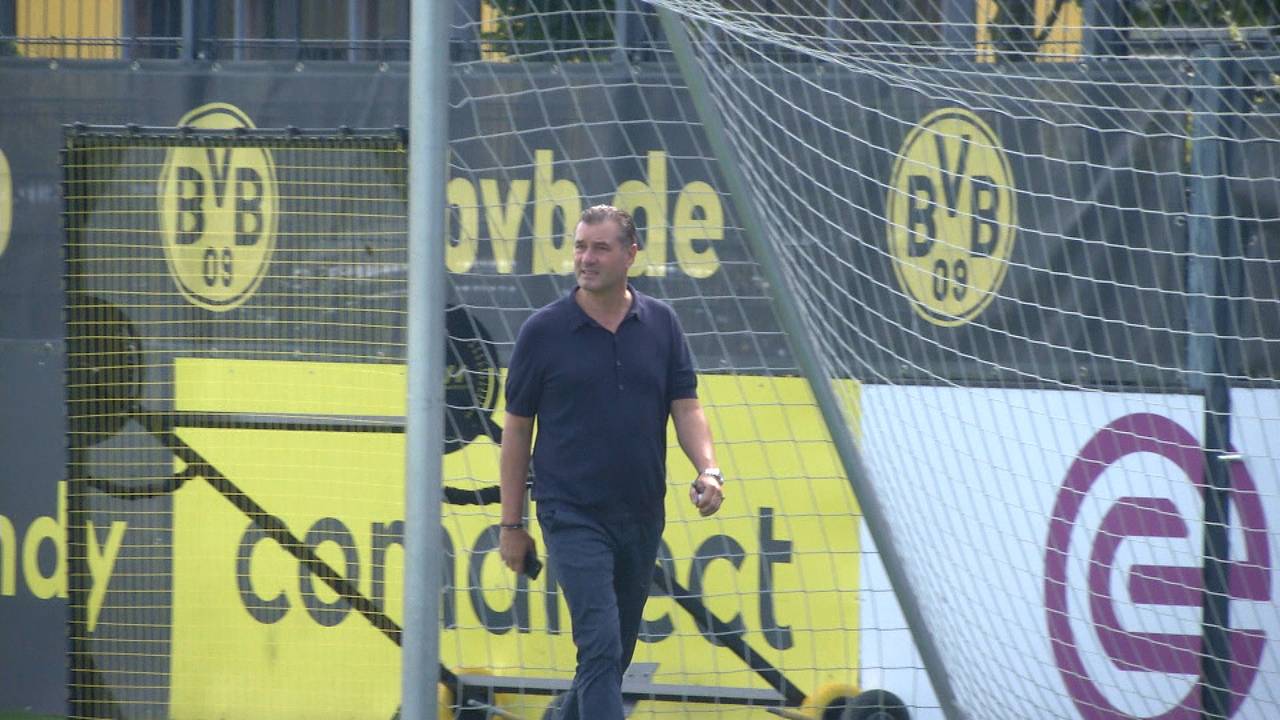 Michael Zorc hadert mit der Niederlage von Borussia Dortmund gegen Lazio Rom