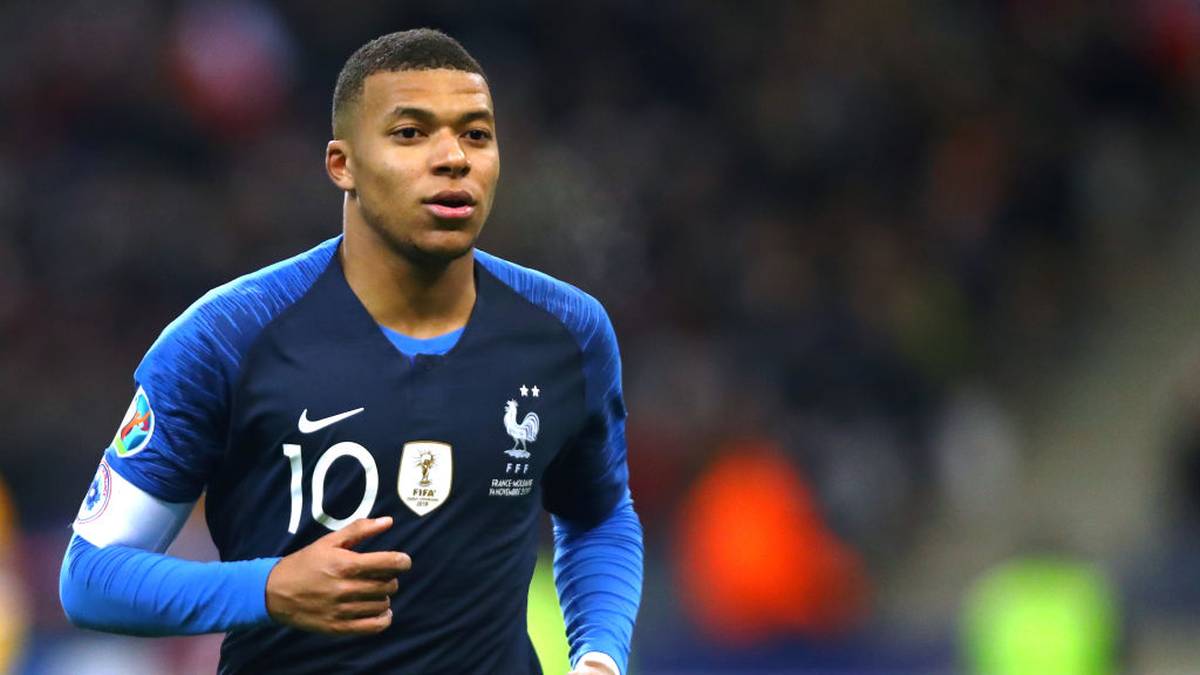 Ouest France: "Schwergewichte für die Blauen. Frankreich hat bei der Auslosung kein Glück gehabt. Frankreich hat eine lange Reise nach Aserbaidschan vermieden, aber nicht die Tatsache, auf Europameister Portugal zu treffen, der sie 2016 im Finale in Paris geschlagen hat."