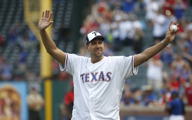 Dirk Nowitzki Stadt Dallas Benennt Strasse Nach Nba Legende