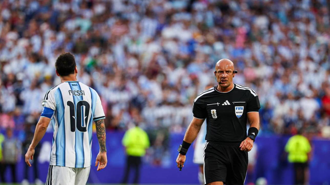 Schiedsrichter Szymon Marciniak beließ es bei einer Ermahnung für Lionel Messi