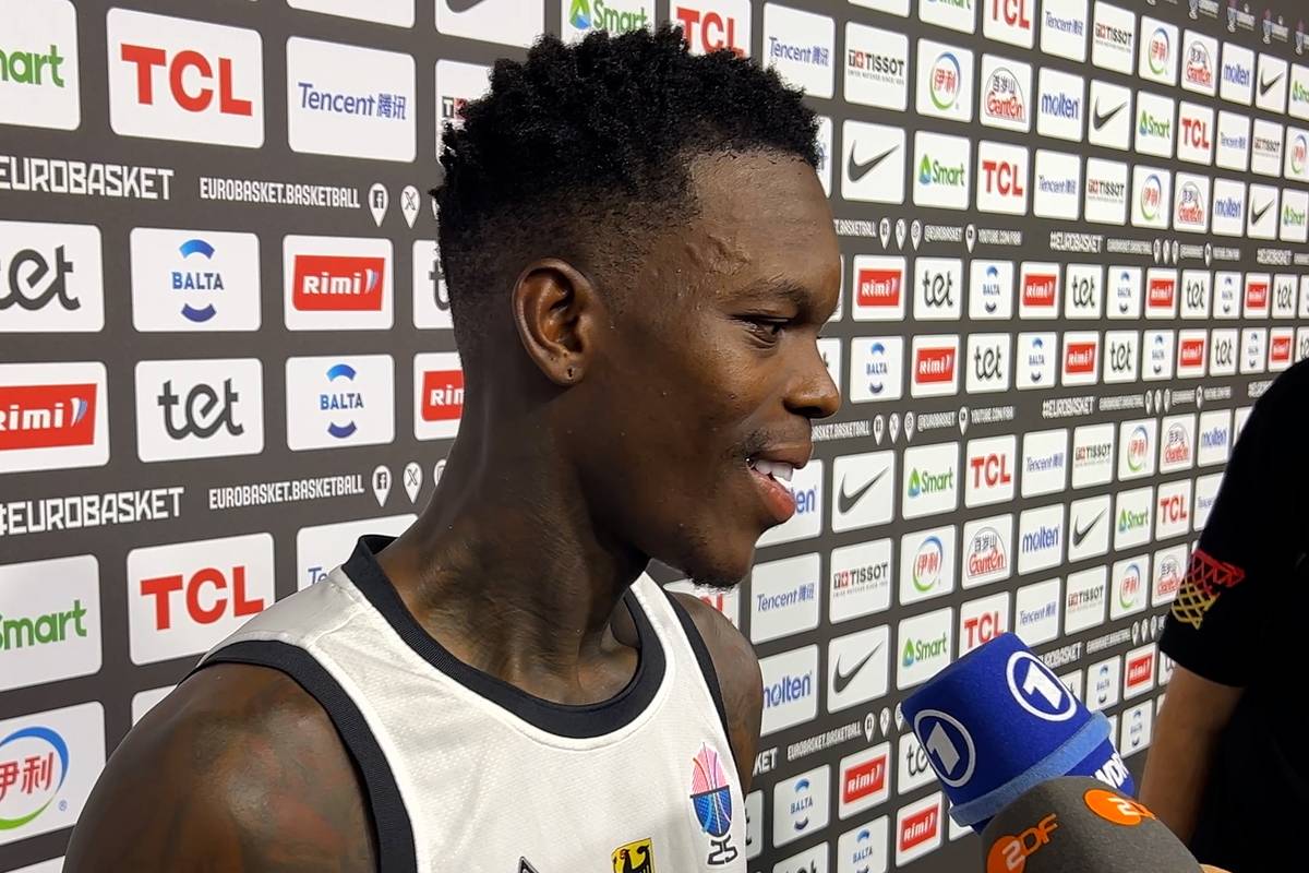 Nach dem Sieg der deutschen Basketball-Nationalmannschaft gegen Slowenien bei der FIBA EuroBasket 2025 spricht Dennis Schröder über den Geburtstag seiner Mutter und eine Schlüsselszene.