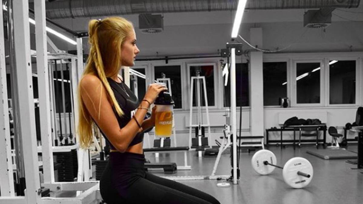 Auf den Hype um ihre Person und die schönen Bilder, die sie regelmäßig postet, reagierte Schmidt zunächst beeindruckt: "Ich wusste überhaupt nicht, warum plötzlich alle über meine Bilder schreiben"