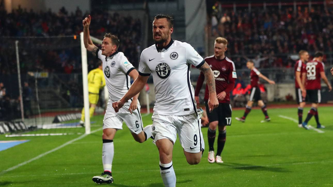 Seferovic rettet Eintracht vor Absturz