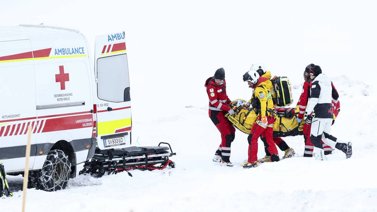 Magdalena Egger wurde nach ihrem Sturz zunächst mit dem Helikopter und dann mit dem Krankenwagen abtransportiert