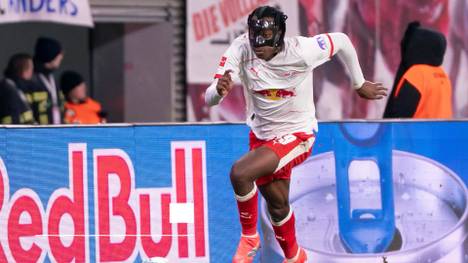 SPORT1-Reporter Dennis Trolldenier spricht über die Qualitäten von Bundesliga-Juwel Yan Diomande. Auch Mitspieler und Trainer sprechen in höchsten Tönen von ihm.