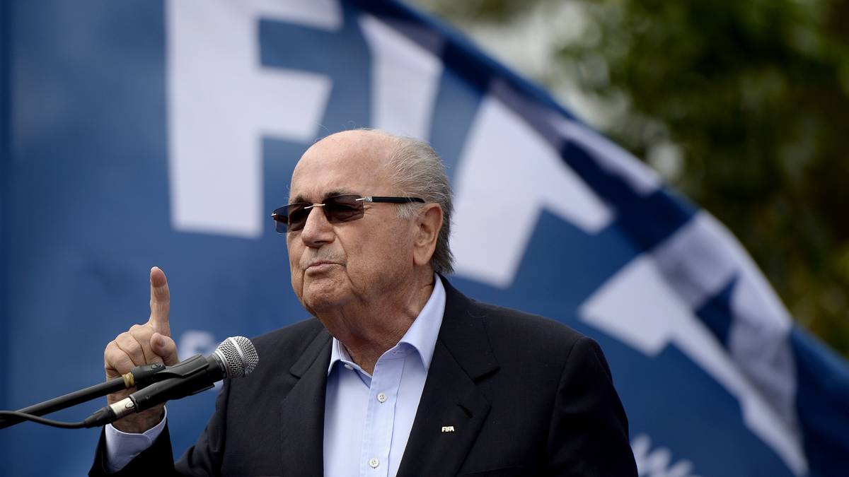 SEPP BLATTER: Er zog lange Zeit im Weltfußball die Fäden: Sepp Blatter, Chef einer intransparenten Behörde, die sich FIFA nennt. Seine Amtszeit endete in Unfrieden. "Ich bin nicht der Teufel", sagte er einst - keiner glaubte ihm