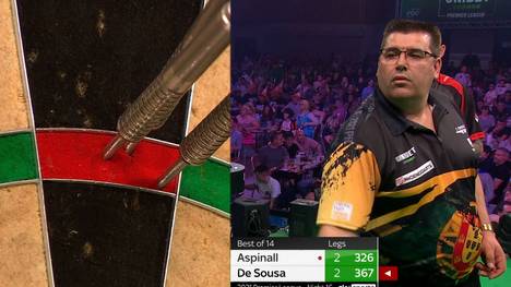 José de Sousa wirft seinen 81. 180er und stellt damit den zehn Jahre alten Rekord von Gary Anderson (79) für die meisten 180er Würfe in einer Premier-League-Saison ein. 