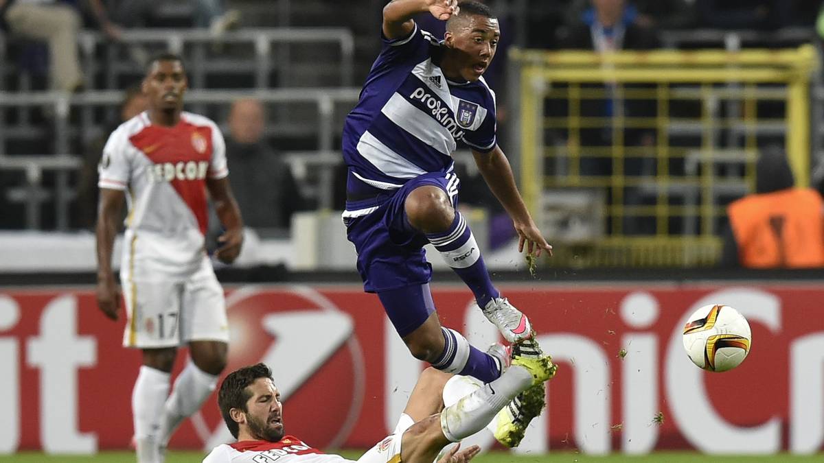 Etwas defensiver eingestellt als Kevin De Bruyne. Wird nach der EM nicht mehr zu halten sein für Anderlecht.   Bei allen europäischen Großklubs auf dem Zettel, wäre durchaus eine Attraktion für die Bundesliga.