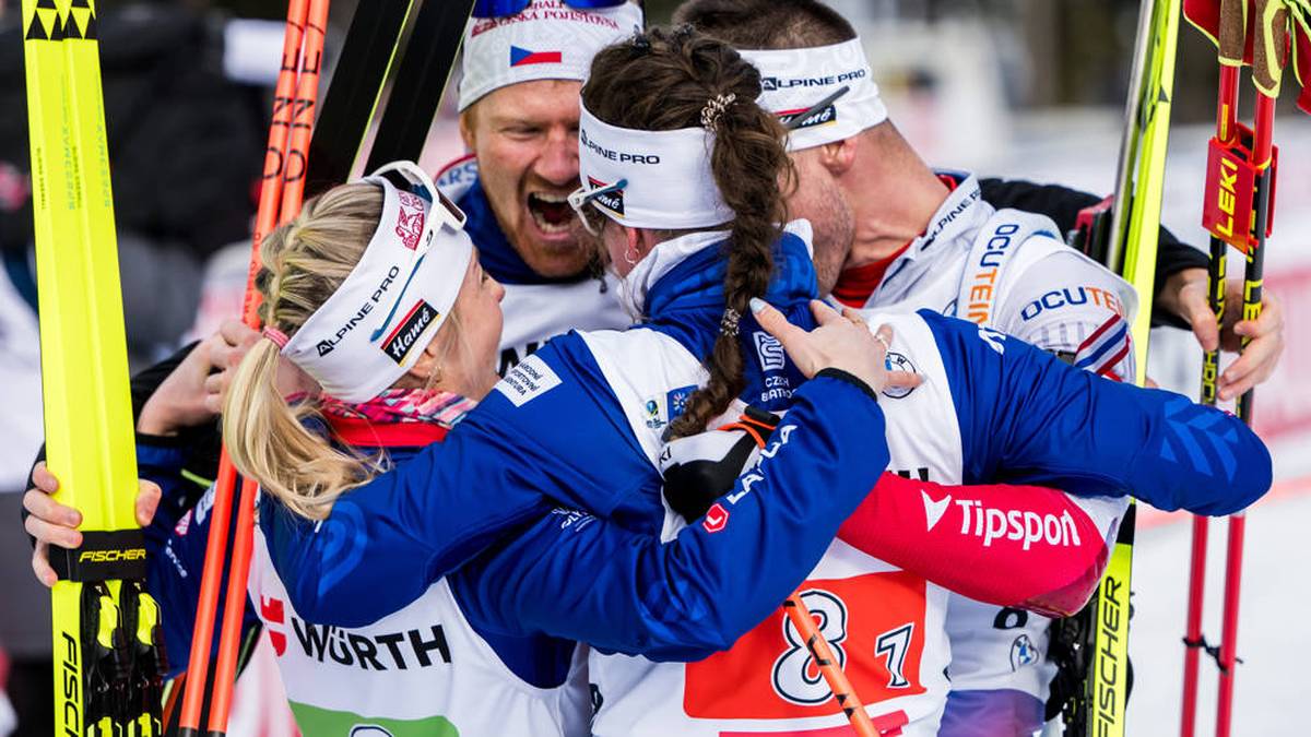 Für die erste kleine Sensation in Lenzerheide sorgte das furiose tschechische Team. Jessica Jislova, Tereza Vobornikova, Vitezslav Hornig und Michal Krcmar rannten zu Silber.