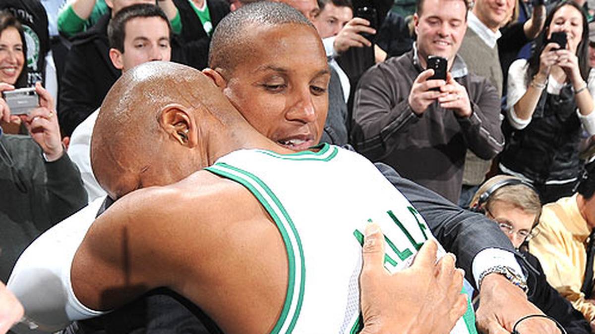 Am 10. Februar 2011 überholte Allen mit dem 2561. Dreier Reggie Miller, der sich für seinen Konkurrenten freute. Im Trikot der Boston Celtics gewann Allen 2008 seine ersehnte Meisterschaft mit den Boston Celtics, 2013 trug er mit einem inzwischen legendären Dreier in Finale 6 zum Titel der Heat gegen San Antonio bei