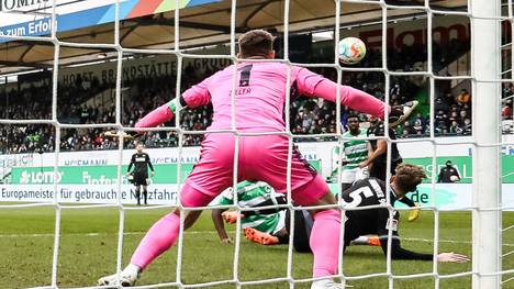 Zieler, Luthe, Himmelmann. Diese 3 Keeper ragten am 25. Spieltag heraus. 