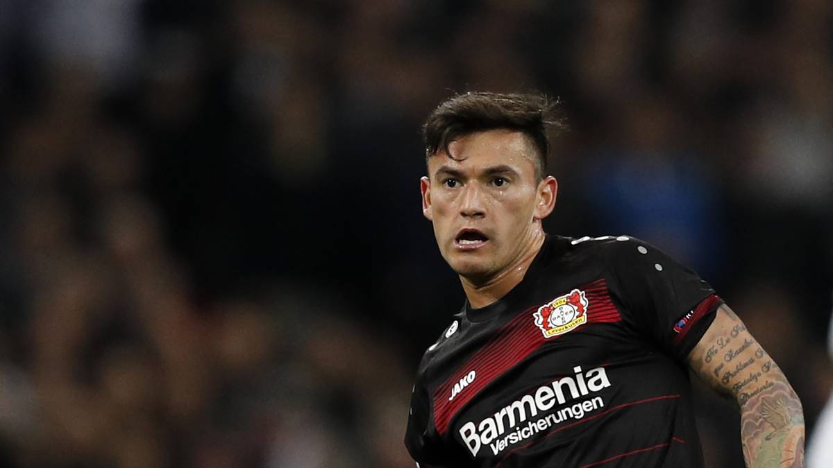 CHARLES ARANGUIZ (ab 88.): Bekam auch noch ein paar Minuten Einsatzzeit, fiel aber nicht mehr auf - ohne Benotung