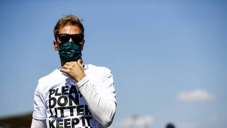Sebastian Vettel sammelte nach dem Silverstone-GP den Müll der Zuschauer ein