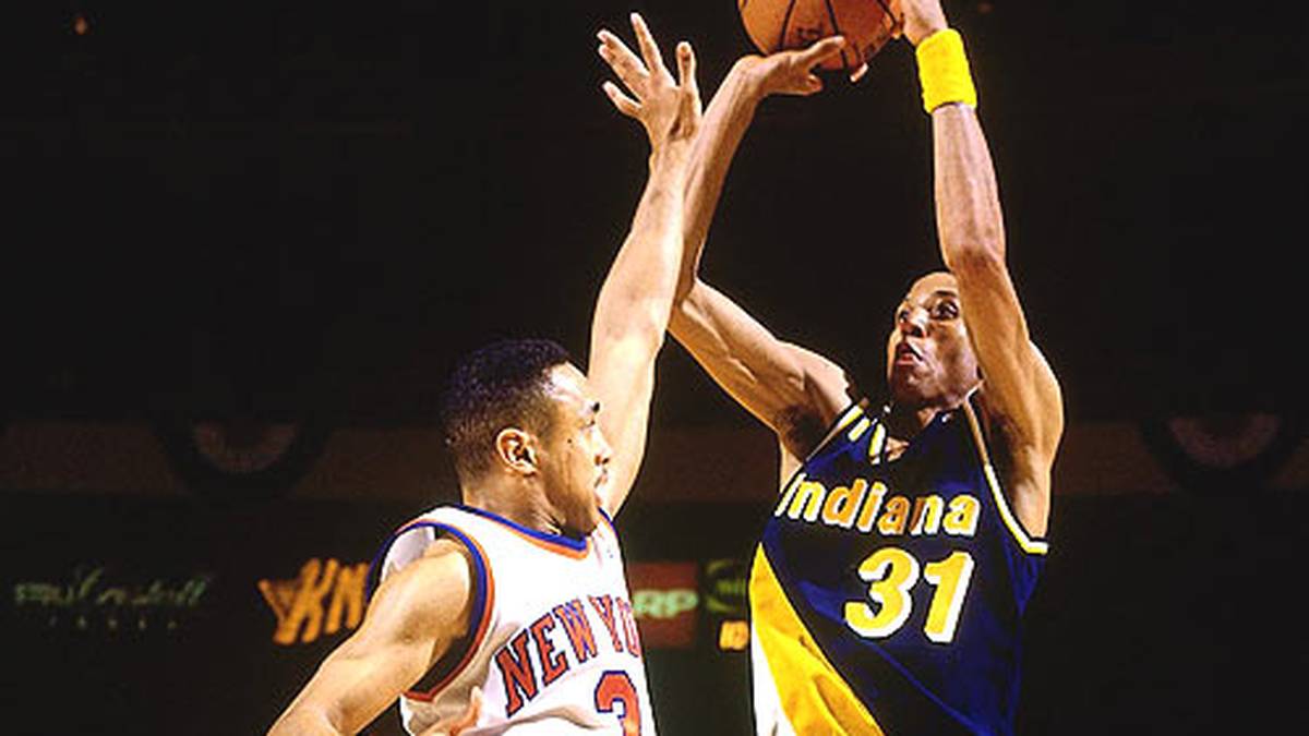 "Killer Miller" spielte ausschließlich für die Indiana Pacers. Legendär sind seine Schlachten mit den New York Knicks. Besonders seine acht Punkte in neun Sekunden in Spiel 1 der Conference Semifinals 1995 bleiben in Erinnerung