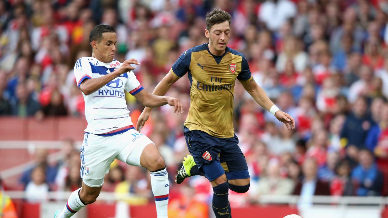 Özil glänzt bei Test gegen Lyon