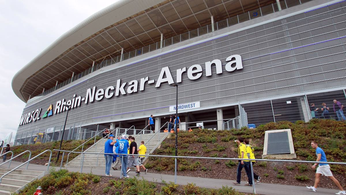 Ein Vorfall, der die Feindschaft festigte: 2011 wurden die Dortmunder Schmähgesänge in Sinsheim mit einer Schall-Kanone übertönt. Elf Dortmund-Fans erstatteten Strafanzeige wegen der kuriosen Aktion - die nach Hoffenheimer Darstellung von einem Hausmeister in Eigenregie vollzogen wurde