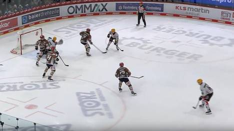 Schwenninger Wild Wings - Pinguins Bremerhaven: Tore und Highlights | PENNY DEL