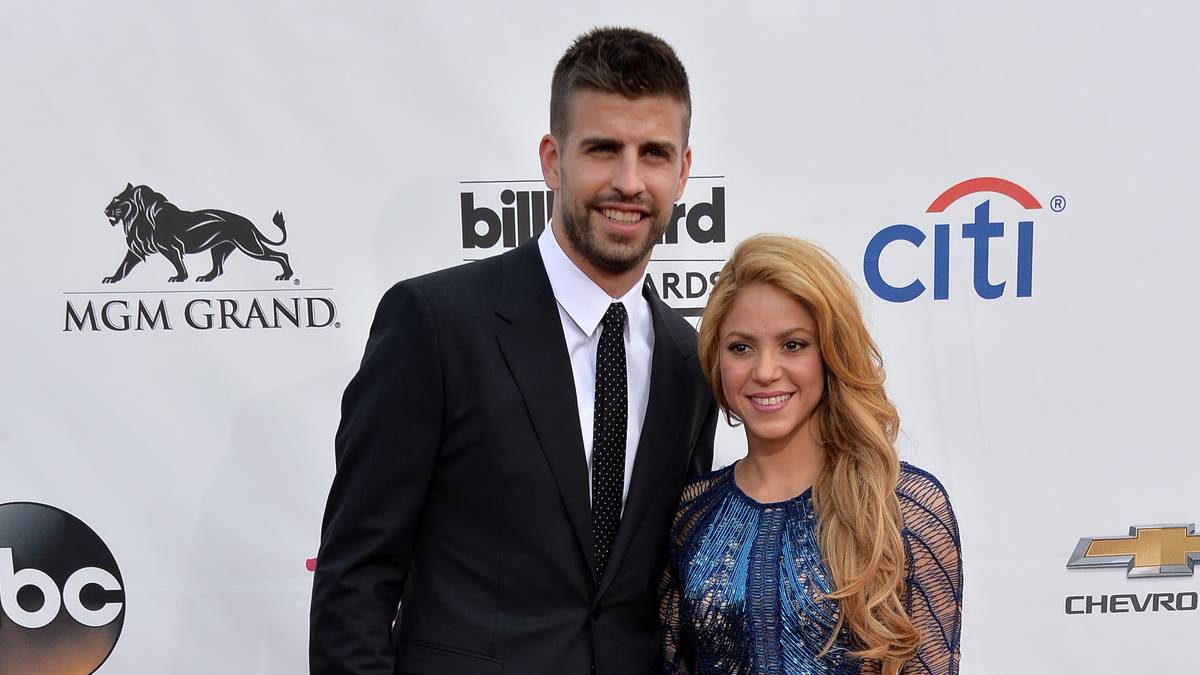 SHAKIRA/GERARD PIQUE: Und ein weiteres Traumpaar aus Sport und Showbiz. Seit 2010 begeistern Shakira und Pique sämtliche Paparazzi auf den Roten Teppichen dieser Welt. Dabei kann man gar nicht sagen, wer erfolgreicher ist: die Sängerin oder der zehn Jahre jüngere Fußballspieler