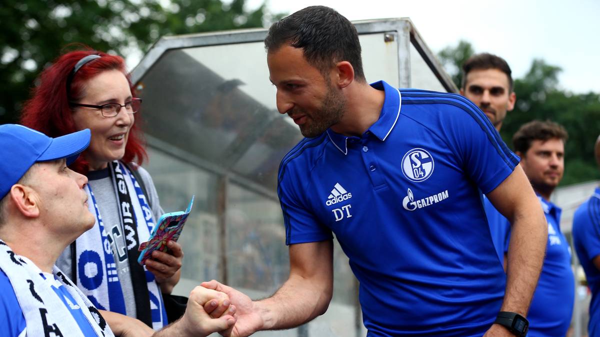 PLATZ 2 - FC SCHALKE 04: 43.935 Dauerkarten verkauft Schalke für die kommende Saison - trotz schwankender Leistungen in der Vorsaison