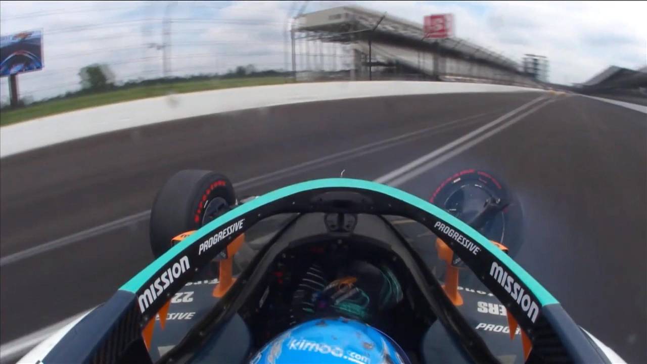 Große Schrecksekunde! Hier crasht Fernando Alonso schwer