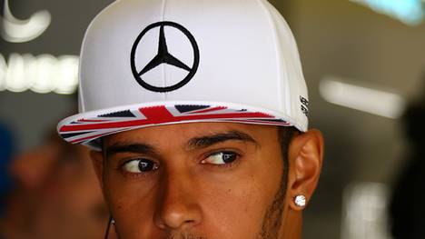 Lewis Hamilton wird von Rückenschmerzen geplagt