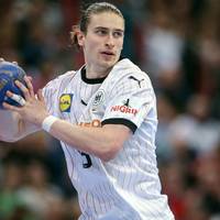 Der deutsche Handballstar Juri Knorr steht vor einem Abschied von den Rhein-Neckar Löwen. Nun äußert sich der HBL-Klub zum Wechselwunsch des 23-Jährigen.
