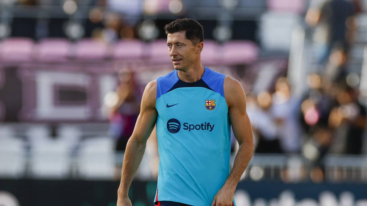 Nach Wechsel zu Barcelona: Robert Lewandowski schwärmt von Pini Zahavi