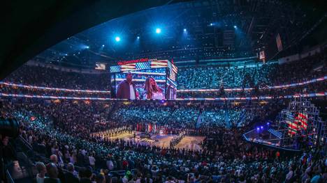 Auf diese Tradition hatten die Dallas Mavericks keine Lust mehr: Der Ex-Klub von Dirk Nowitzki verzichtet auf das Abspielen der US-Hymne vor Heimspielen.