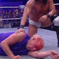 Wrestling-Legende Ric Flair erlitt bei seinem letzten Match offenbar unbemerkt einen Herzinfarkt. Der Undertaker rettete ihm danach womöglich das Leben.