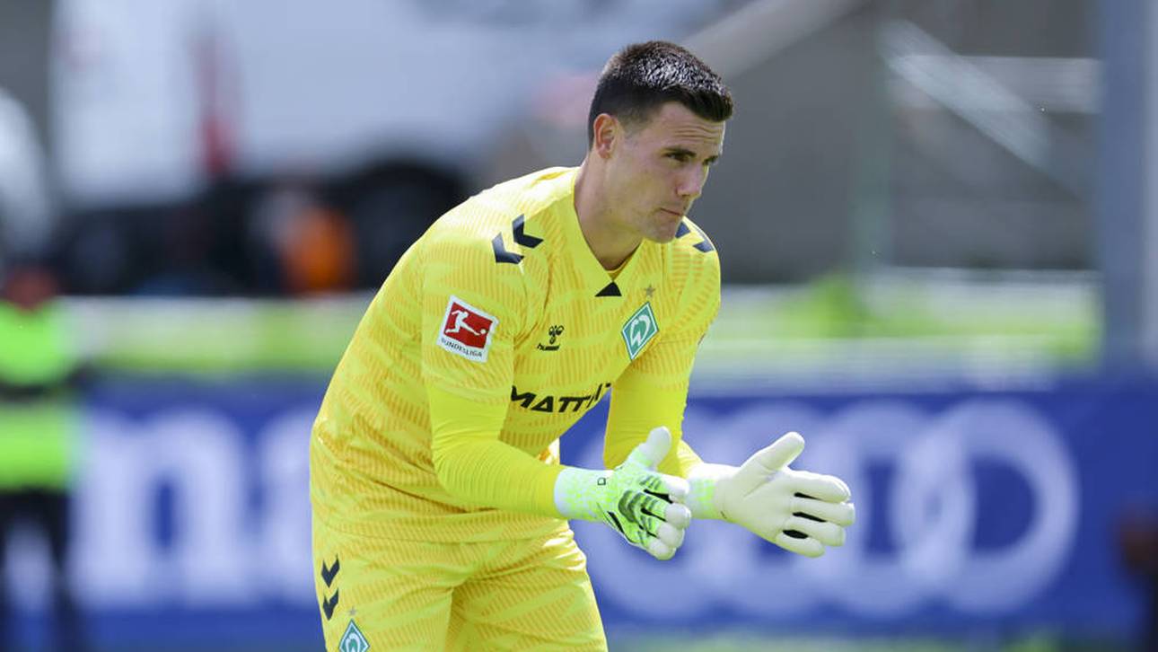 Michael Zetterer trägt eigentlich das Trikot von Werder Bremen