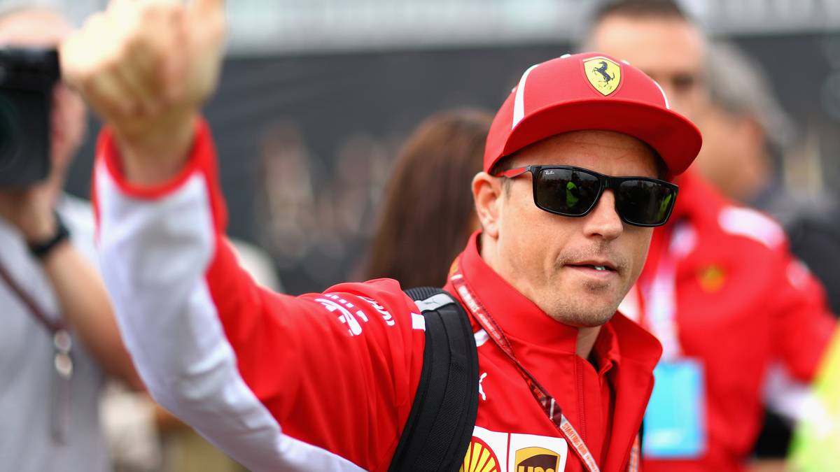 Angesprochen auf seine Biographie spricht Räikkönen im Podcast "Beyond the Grid" über die Zeit, in der er 16 Tage am Stück betrunken war: "Solange du an mehr Tagen trinkst als du verkatert bist, ist alles fein. Und damals haben die Zahlen sicher gestimmt!"