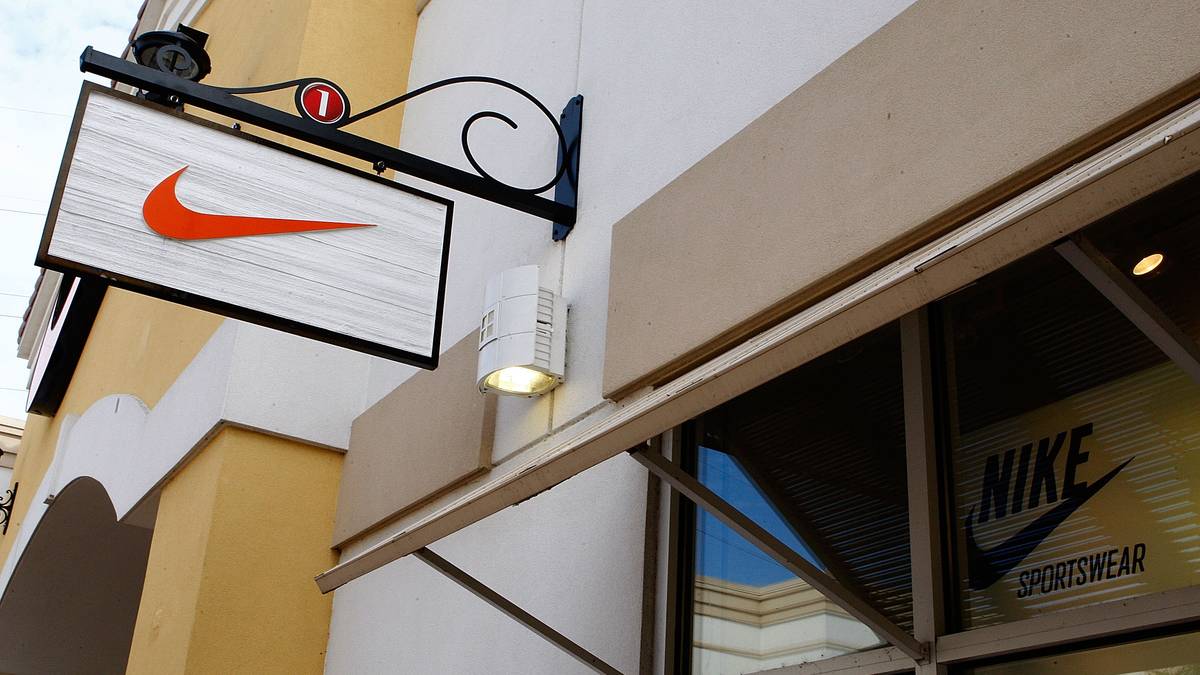 Oliver Kaiser, Präsident des Fachverbandes Sponsoring, erklärte der "Sport Bild": "Nicht die Dauer der Logo-Präsenz ist entscheidend, sondern die Relevanz und das Momentum der Idee. Ich gehe stark davon aus, dass solche Aktionen zunehmen werden."