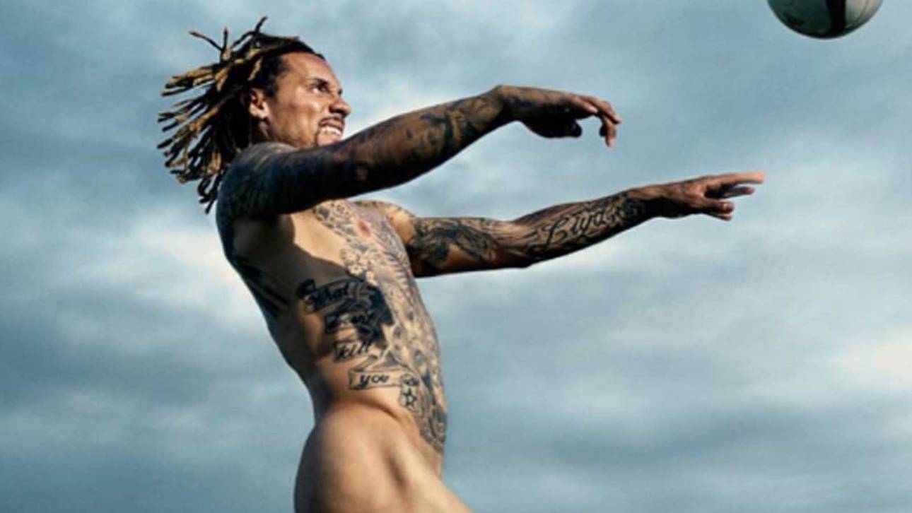 Jermaine Jones lässt Hüllen fallen