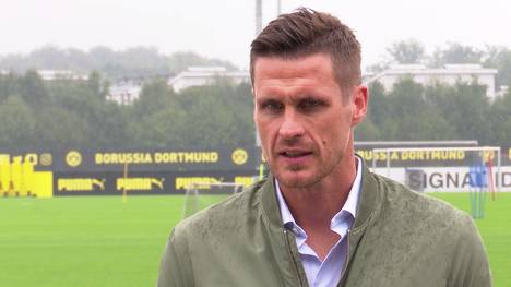 In Leipzig dürfen zum Bundesligastart wieder Fans ins Stadion, andernorts gelten weiter strikte Corona-Maßnahmen. BVB-Lizenzbereichsleiter Sebastian Kehl sieht in der sukzessiven Rückkehr der Fans eine gute Entwicklung.