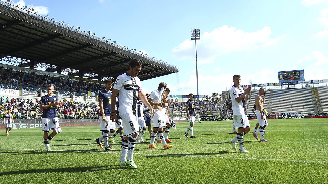 Parma stürzt ins Amateur-Lager