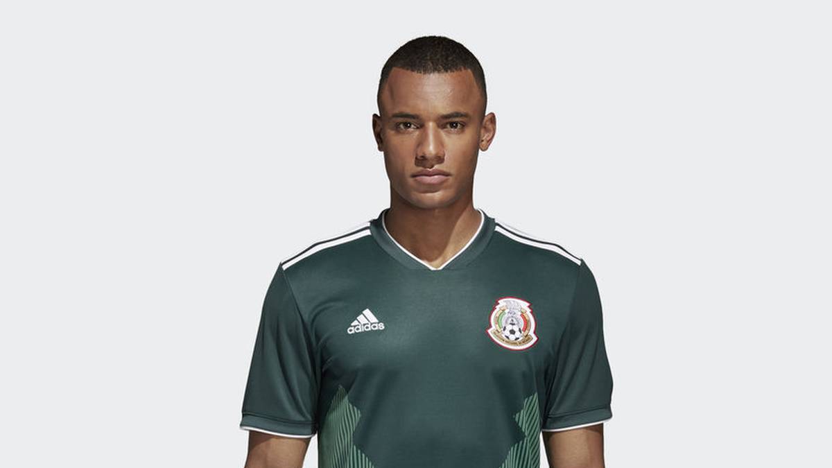 MEXIKO (Adidas, 89,95 Euro): Deutschlands Gruppengegner hält es ebenfalls schlicht, setzt aber feine Akzente. Das dunkelgrüne Trikot wird von drei Streifen aus verschiedenen Grüntönen im Rippenbereich ergänzt