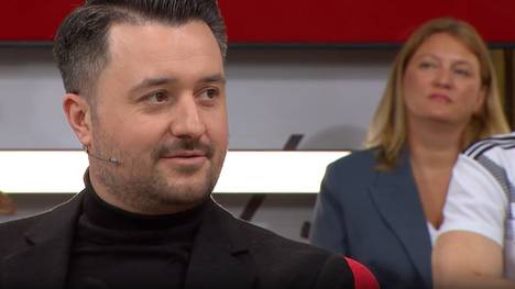 Uli Hoeneß machte in einem Interview klar, dass Michael Olise beim FC Bayern nicht zum Verkauf steht - ein richtiges Zeichen, findet die Runde im SPORT1 Doppelpass.