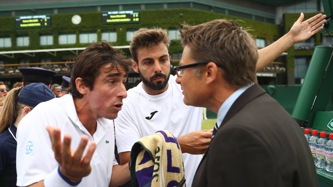 Pinkel-Eklat und Sitzstreik im Doppel