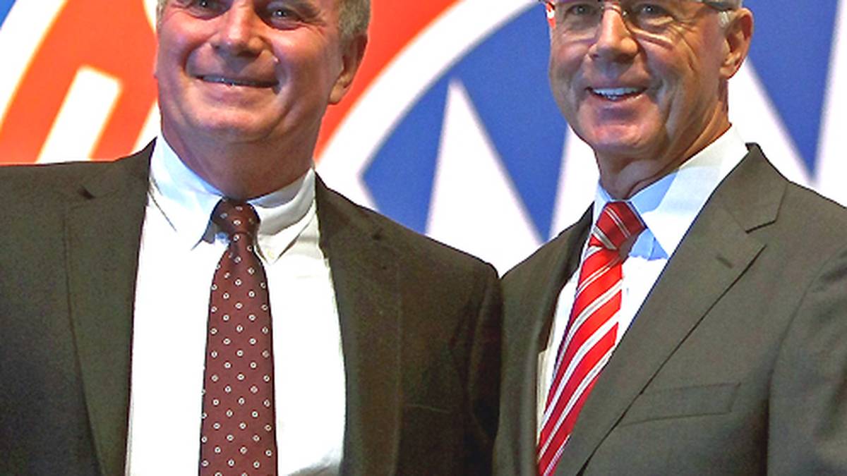 5. Mai: Das Nachrichtenmagazin "Der Spiegel" berichtet, dass Mitglieder aus Bayern Münchens Aufsichtsrat Hoeneß auf der Sitzung des Kontrollgremiums am darauffolgenden Tag zum Rückzug spätestens nach dem Champions-League-Finale drängen wollen. Hoeneß' Vorgänger Franz Beckenbauer lehnt für den Fall eines Rückzugs von Hoeneß eine Übernahme der Ämter ab