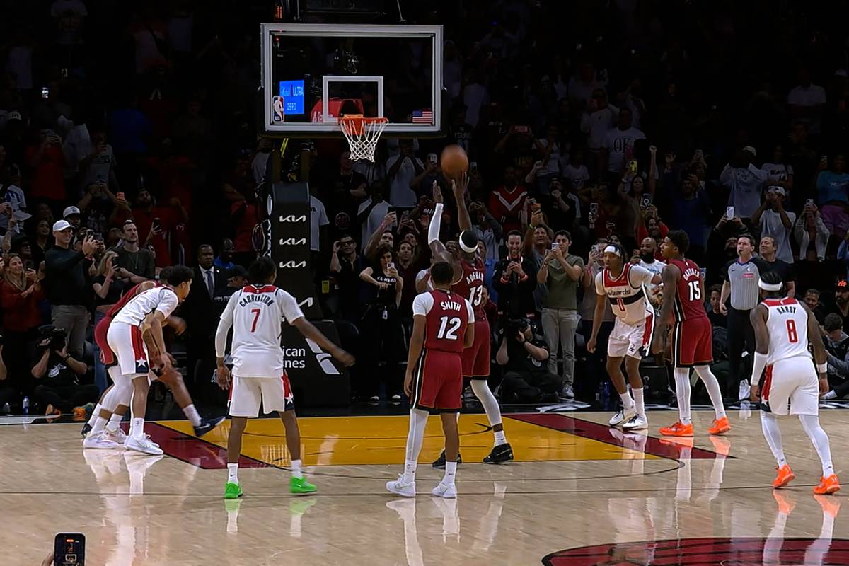 Mit diesem Wurf schreibt er NBA-Geschichte