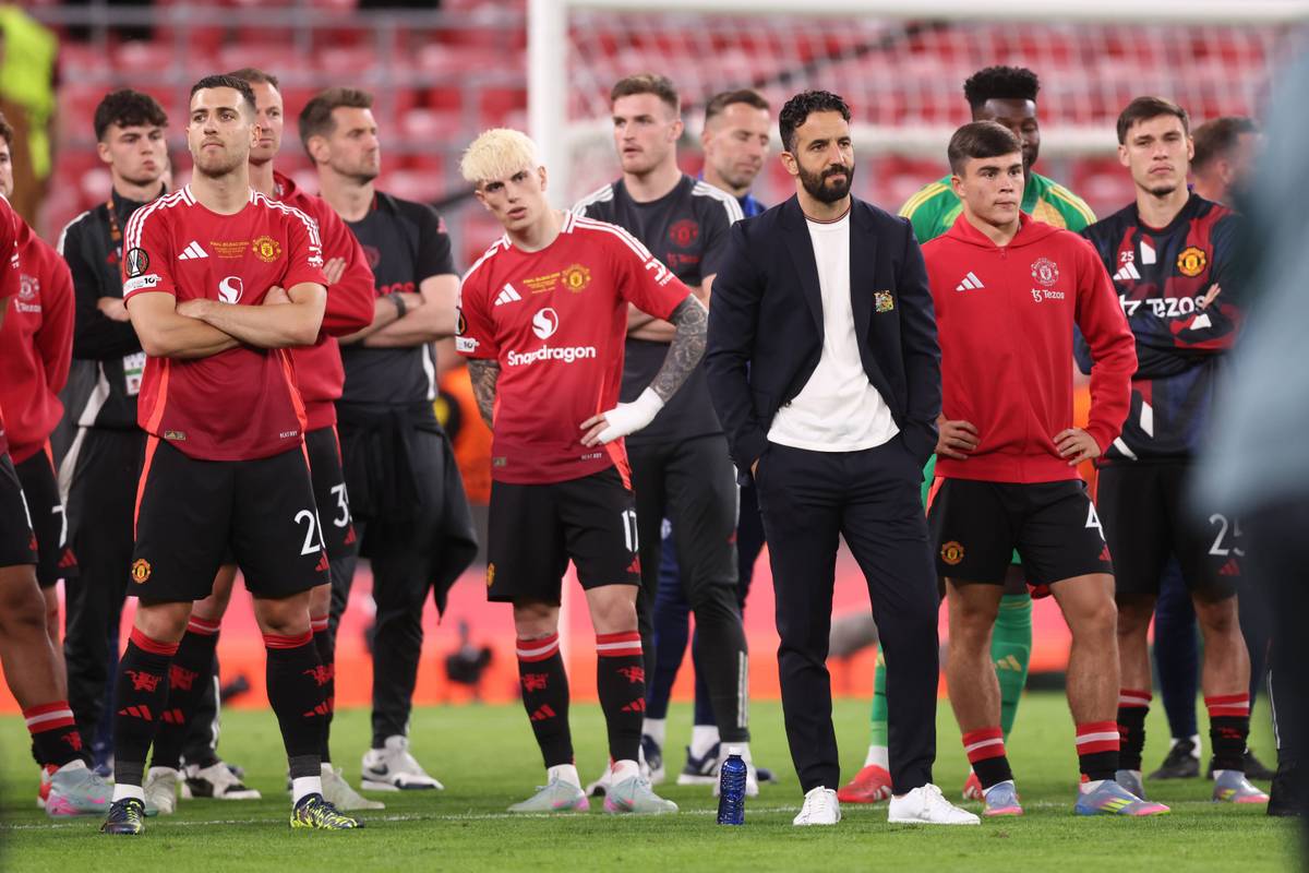 Manchester United bleibt in dieser Saison titellos, spielt nicht in der Champions League. Der bevorstehende Umbruch für Trainer Ruben Amorim wird noch umständlicher.