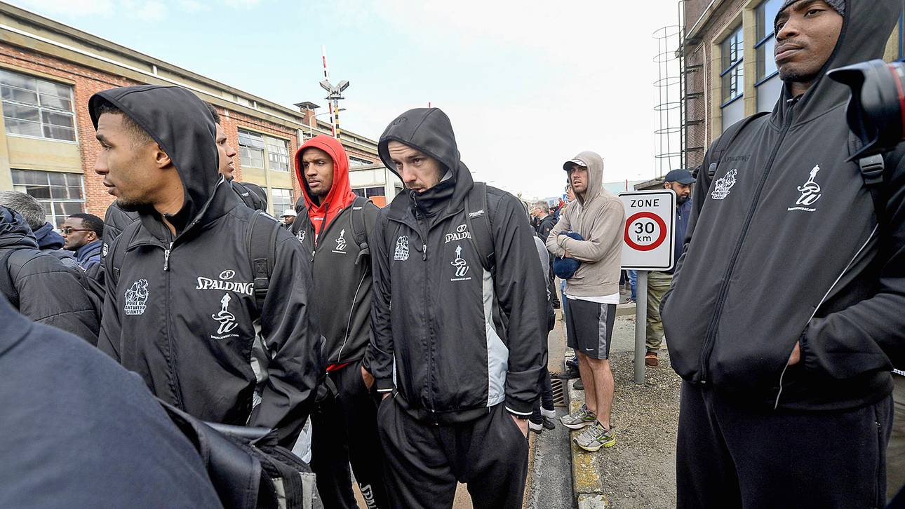 Sportwelt vom Terror betroffen