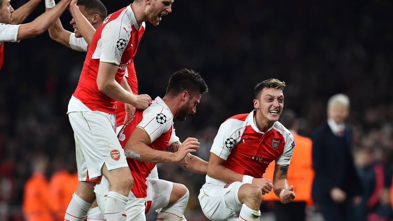 Mertesacker und Özil trotzen Kritikern