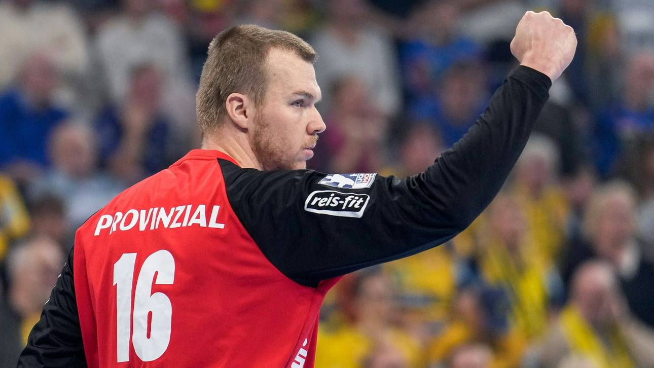 Vertrag verlängert: Torhüter Mrkva bleibt in Kiel